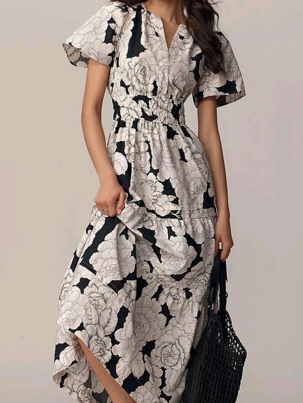 Anthropologie Somerset Floral Flutter Sleeve Tiered Maxi Dress in Black/white L
